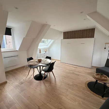 Family Studio 3 *